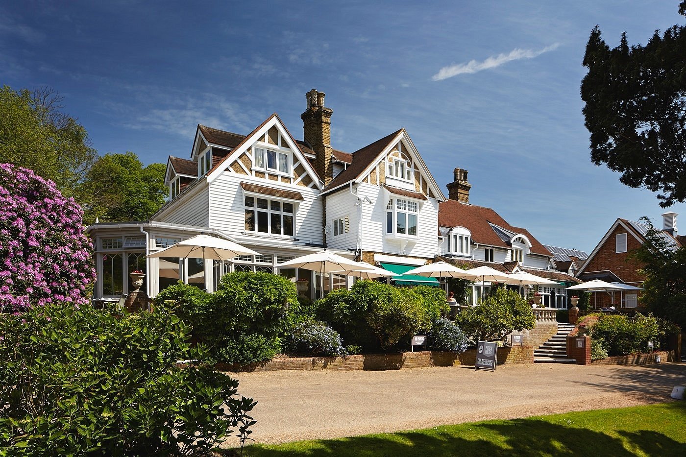 Front image of the Rowhill Grange Hotel, near bluewater in kent