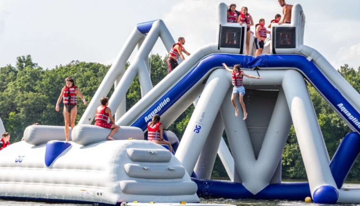 Hangloose Bluewater inflatable water obstacle course